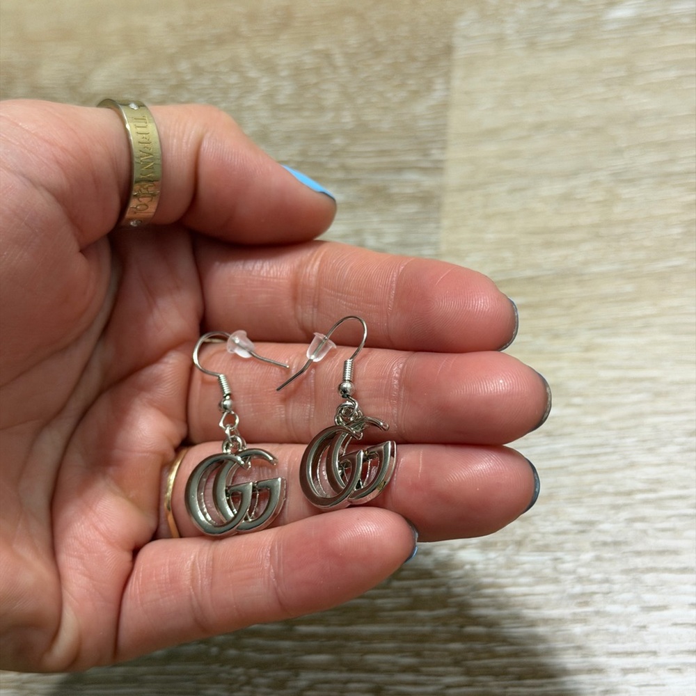 GG silver Earrings - Picture 2 of 5